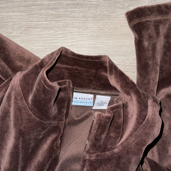 Brown Vintage Tracksuit - Picture 3 of 3